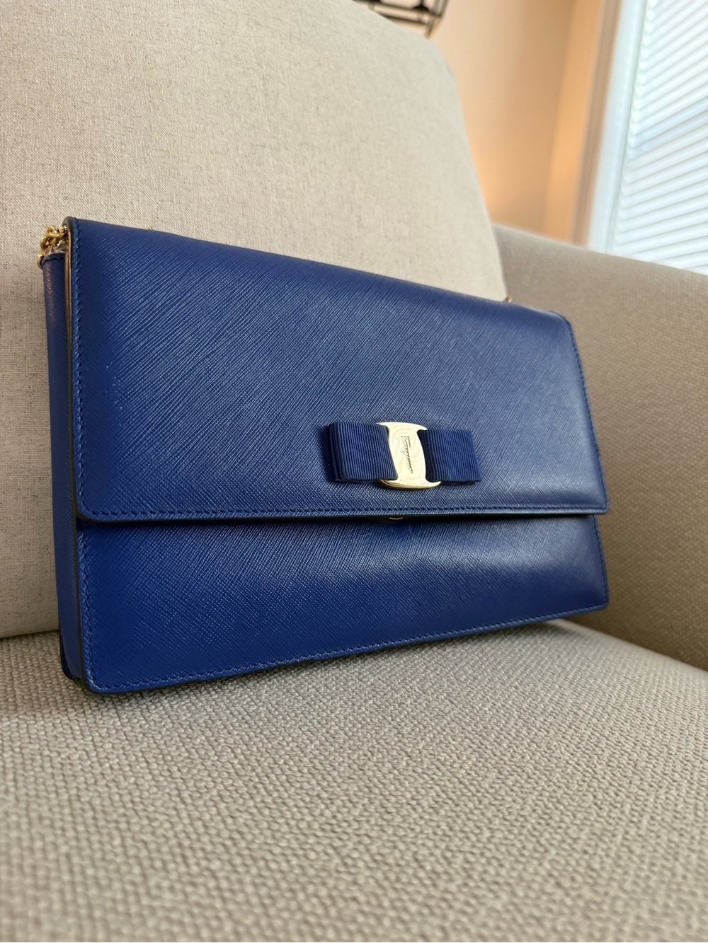 Salvatore Ferragamo Royal Blue Vara Bow Chain Crossbody - EXCELLENT condition